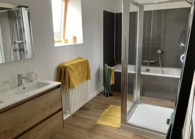 Parquet stratifié DELATTRE L AUTRE COULEUR réalise tous vos travaux de parquet stratifié à Lomme Lille La Madeleine Lambersart Bondues https://delattre-lautrecouleur.fr/parquet-stratifie/